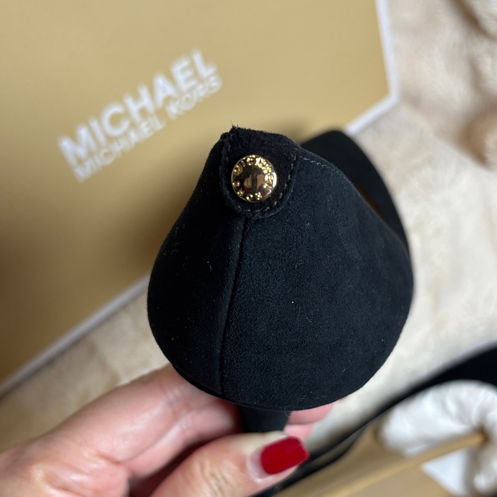 Michael Kors Classic Black Heels size 9 - Picture 8 of 14